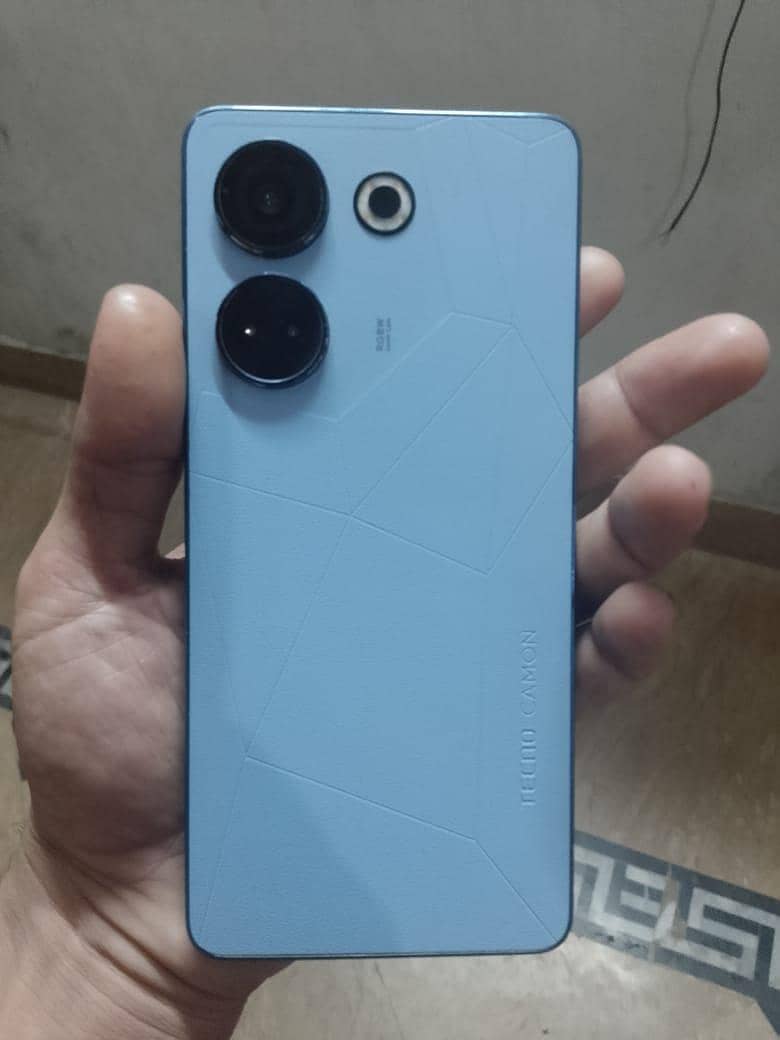Tecno CAMON 20 0