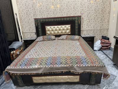 Double bed with dressing without matress