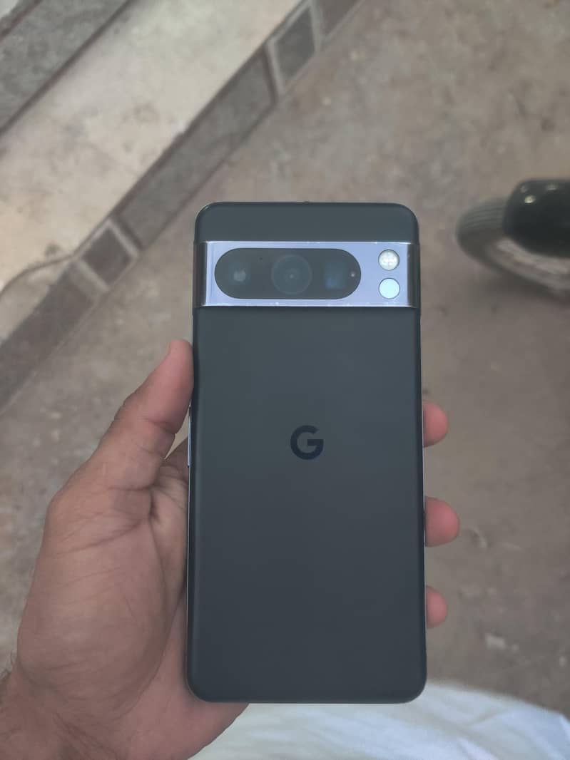 Google pixel 8pro 1