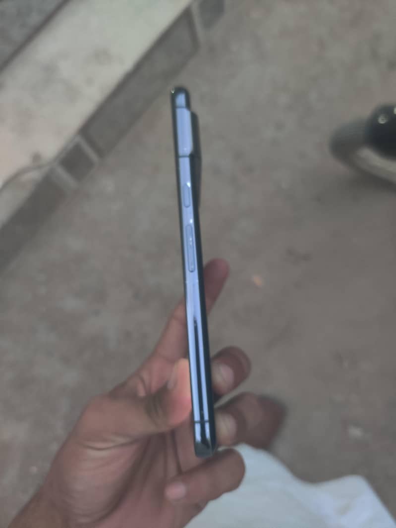 Google pixel 8pro 4