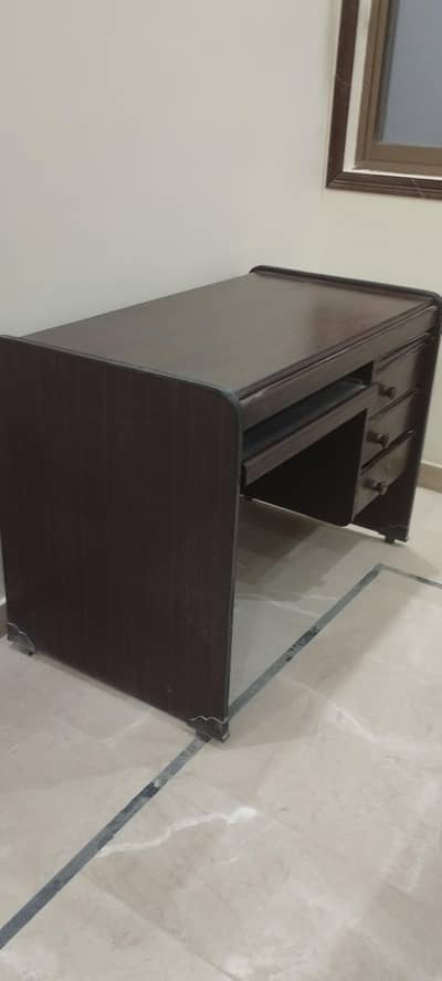 Computer Table for Sale