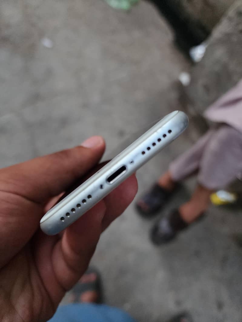 Apple iPhone 8 2