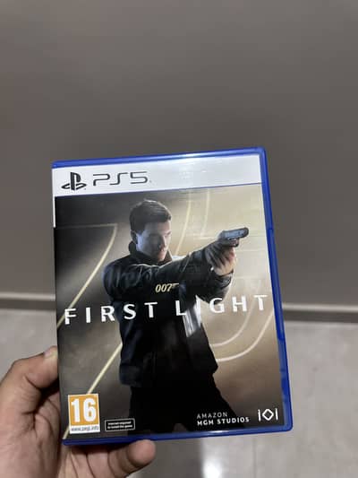 First light 007 - only 2 weeks used - brand new condition