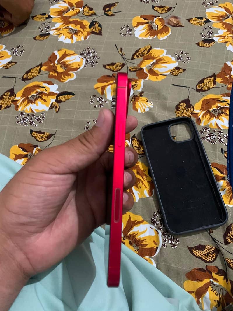 Apple iPhone 14 plus 3