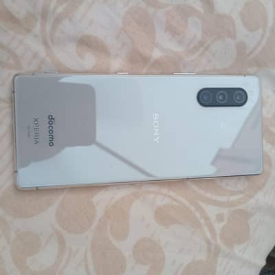 Sony Xperia 5