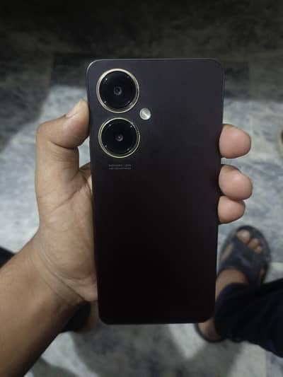 Vivo Y27 6/128gb with original charger.