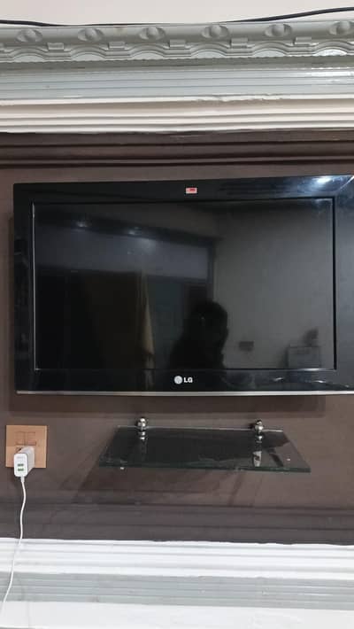 LG LCD tv and recover and dish