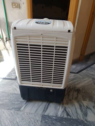 super Asia ECM 4500 air cooler like new.
