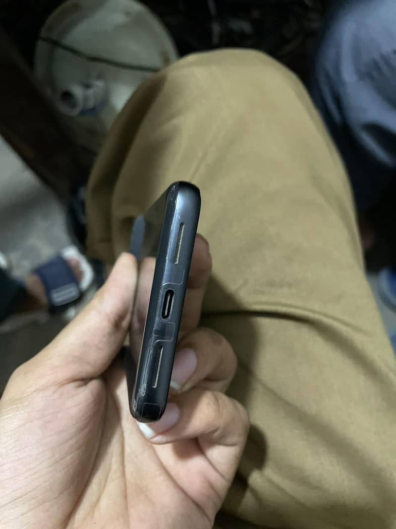 Google Pixel 8 3