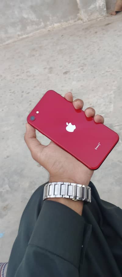 Apple iPhone SE