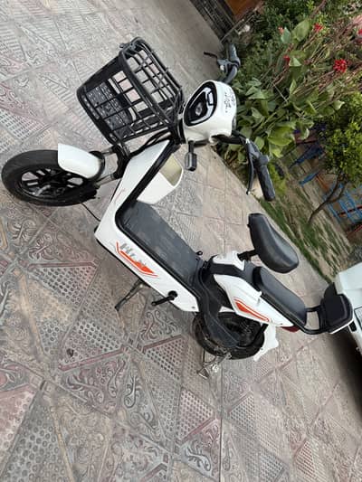 H. LN Electric Scooter For Sale