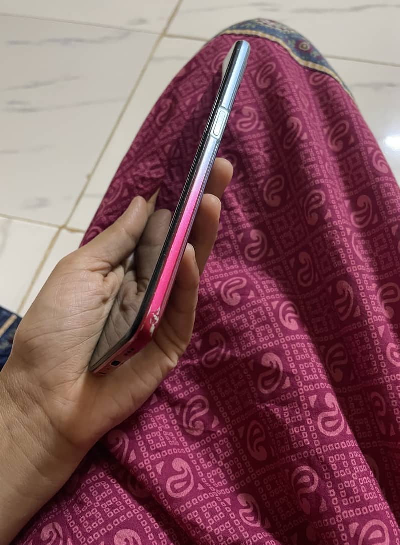 OPPO A73 4