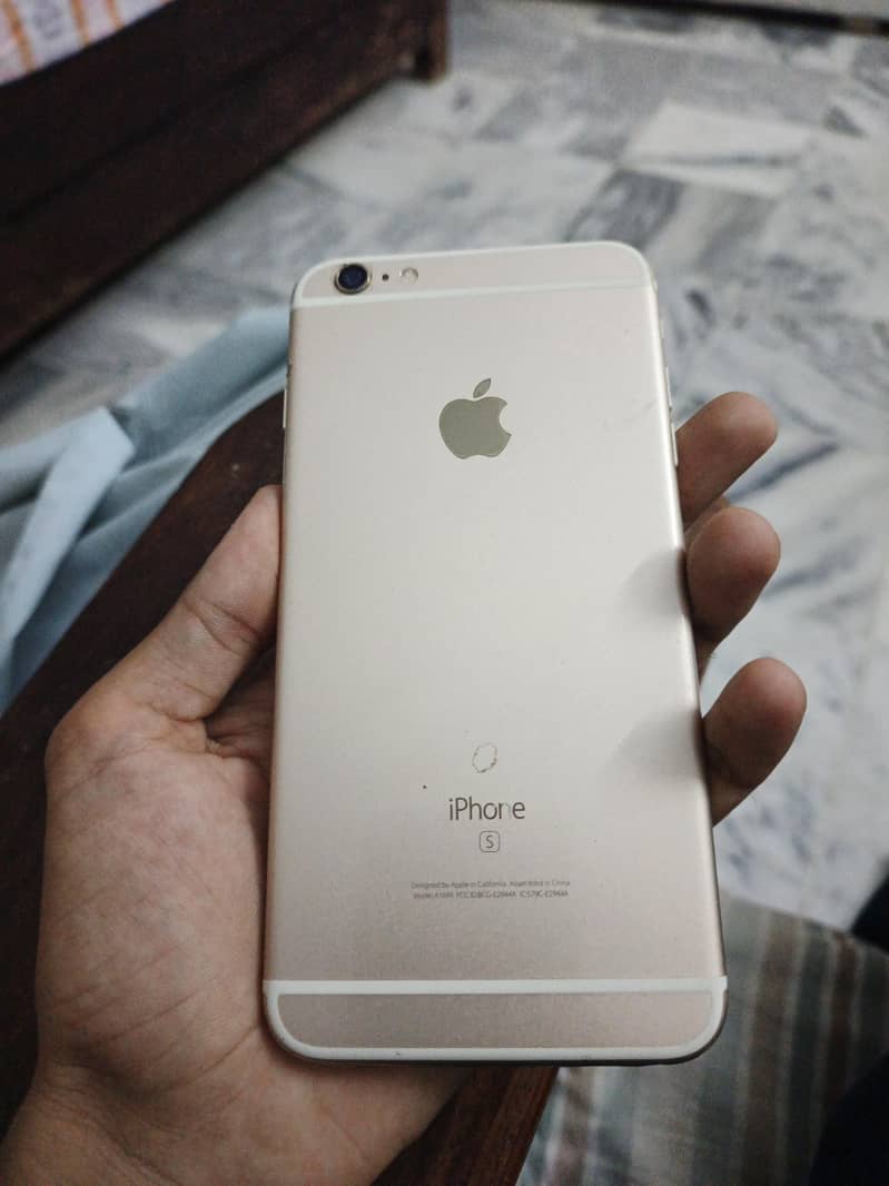 Apple iPhone 6S Plus 2