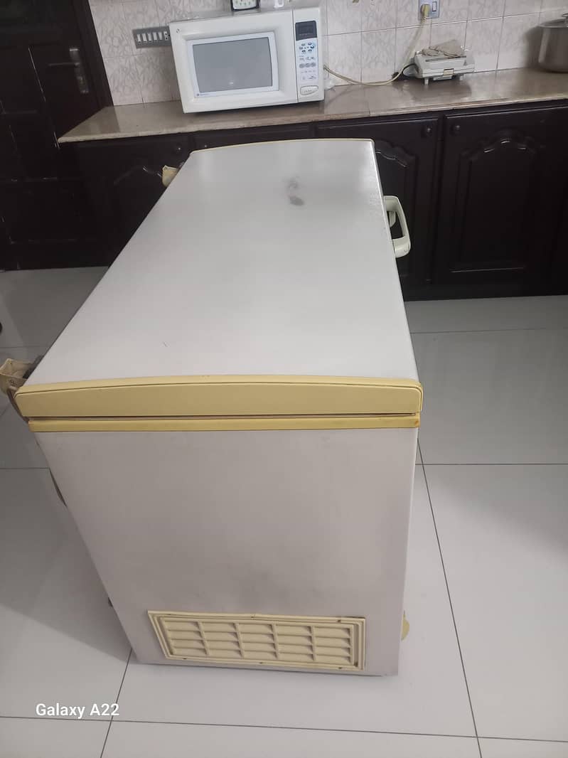 D freezer 0