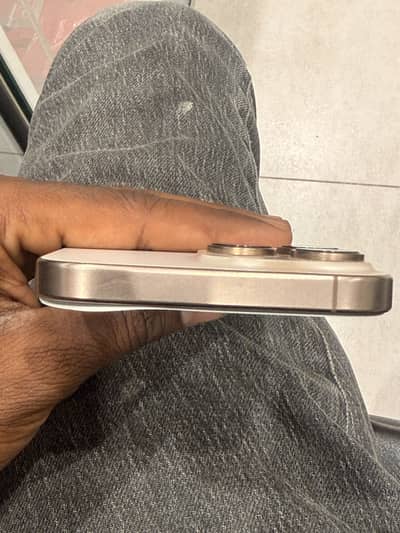 Apple iPhone 16 Pro Max