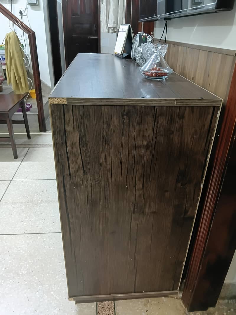 TV console 2
