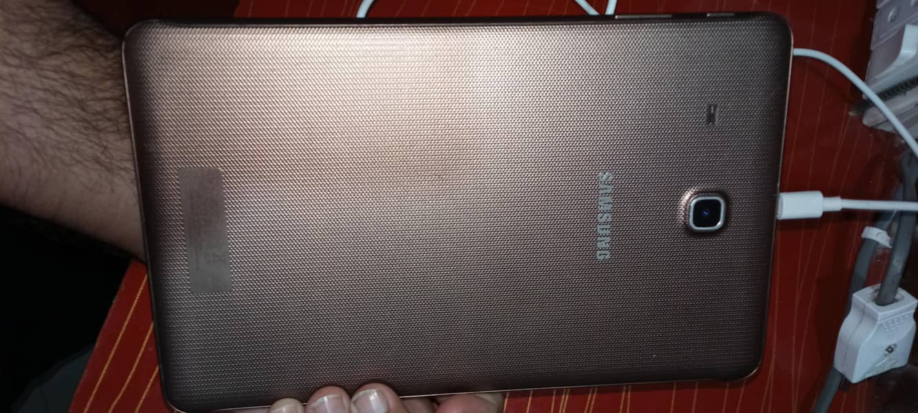 tab e v good condition 1