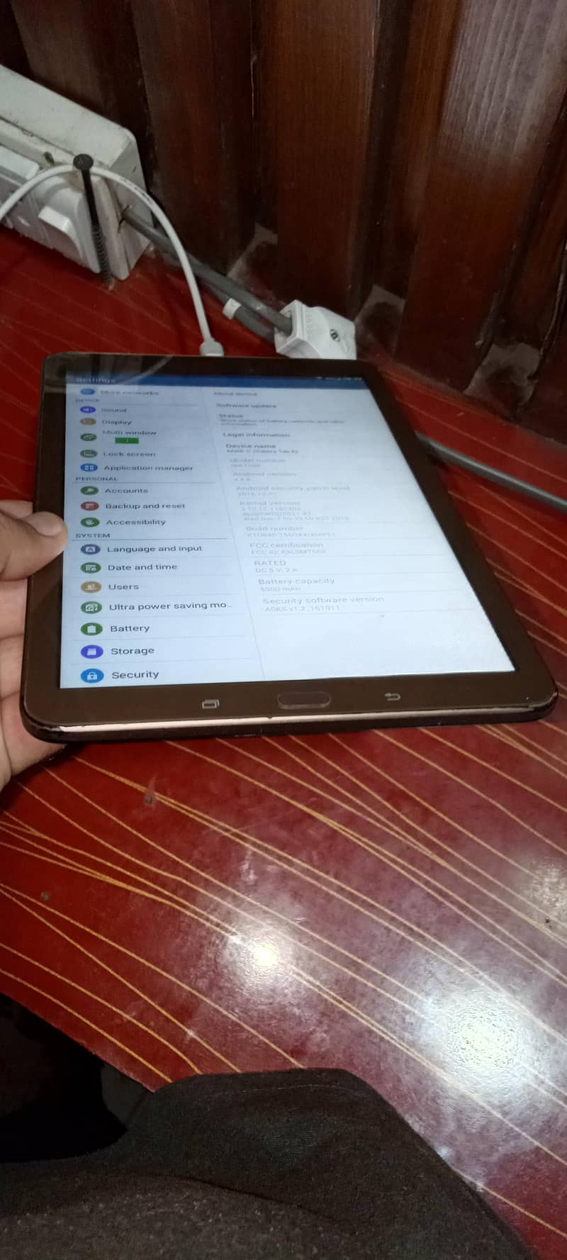 tab e v good condition 3