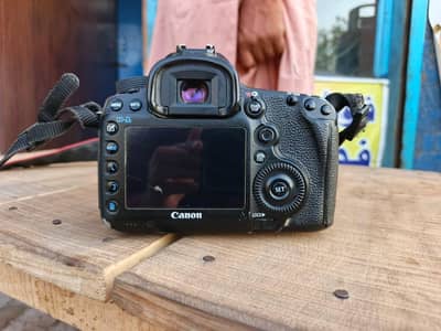 5d Mark 3 28.75 tmron lenz 03198636581