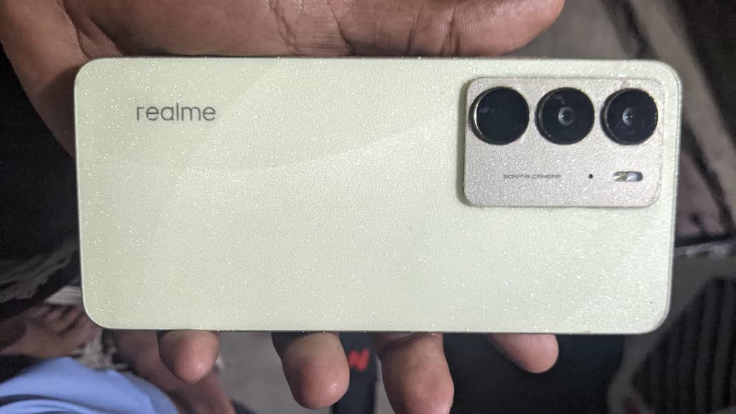 Realme C75 0