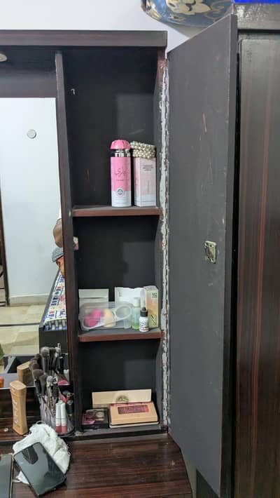 Bedroom (0312-8779659)