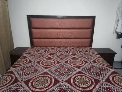 King/Double Wooden Bed with 2 Side Tables – Excellent Condition