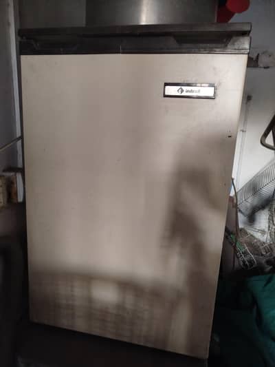 indesit freezer in excellent working condition