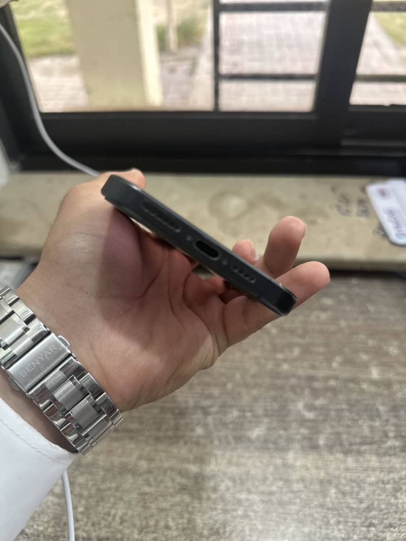 Iphone 15 Pro Max 1