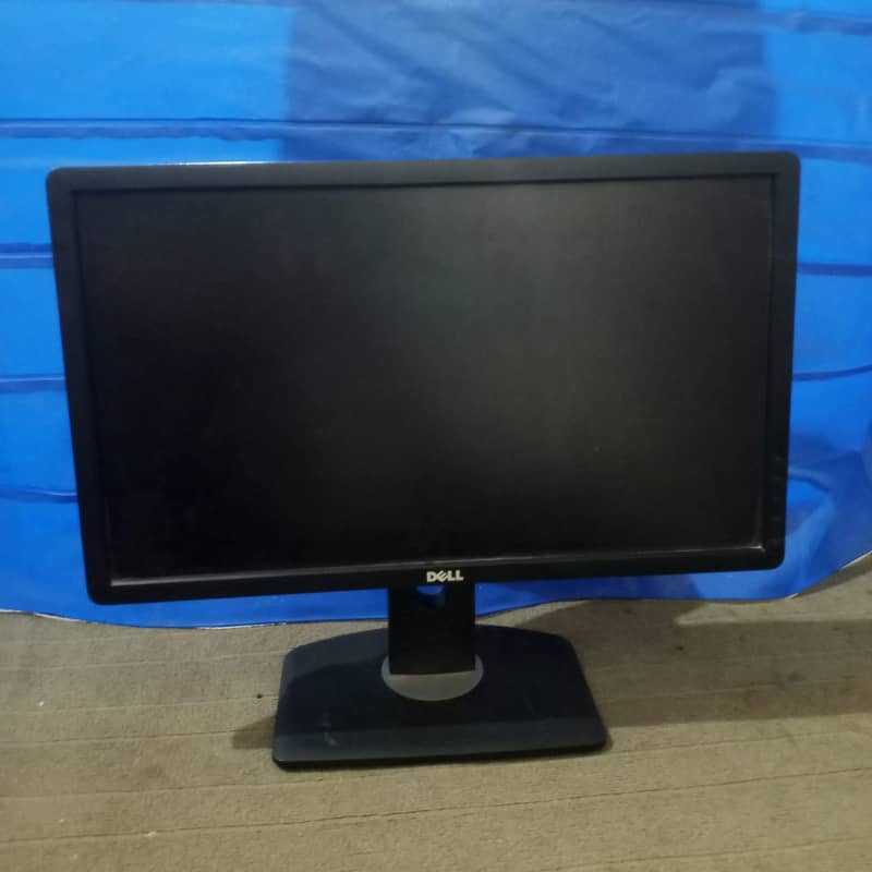 Computer with LCD 0