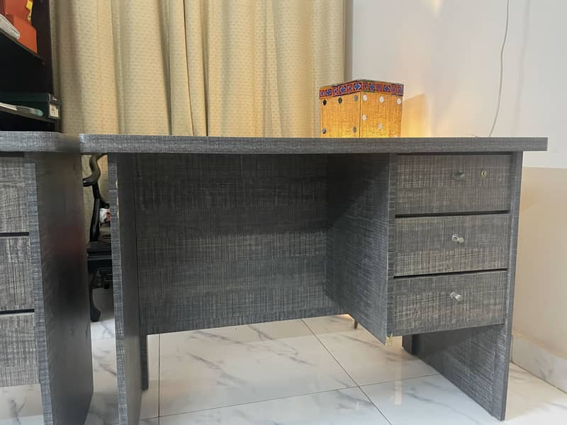 Study/computer/office Tables x2 1
