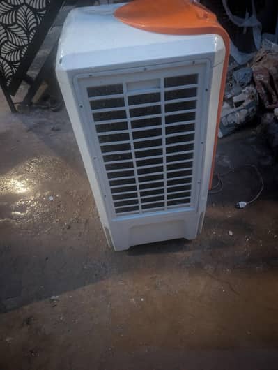 Air cooler / room cooler