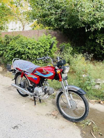 Honda CD70 2019Model total genuine 18000km use  best for2020 2021