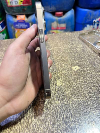 Iphnoe 14pro PTA Approved condition 10/0 Color Golden All ok
