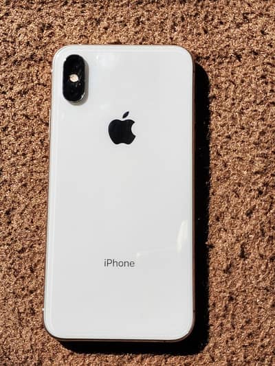 1Apple iPhone XS