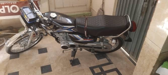 Honda CG 125 2025 model just 10k mileage