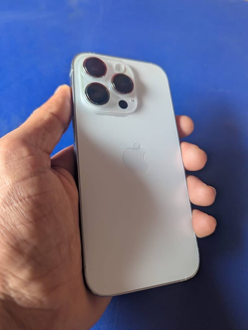 Apple iPhone 14 Pro 1