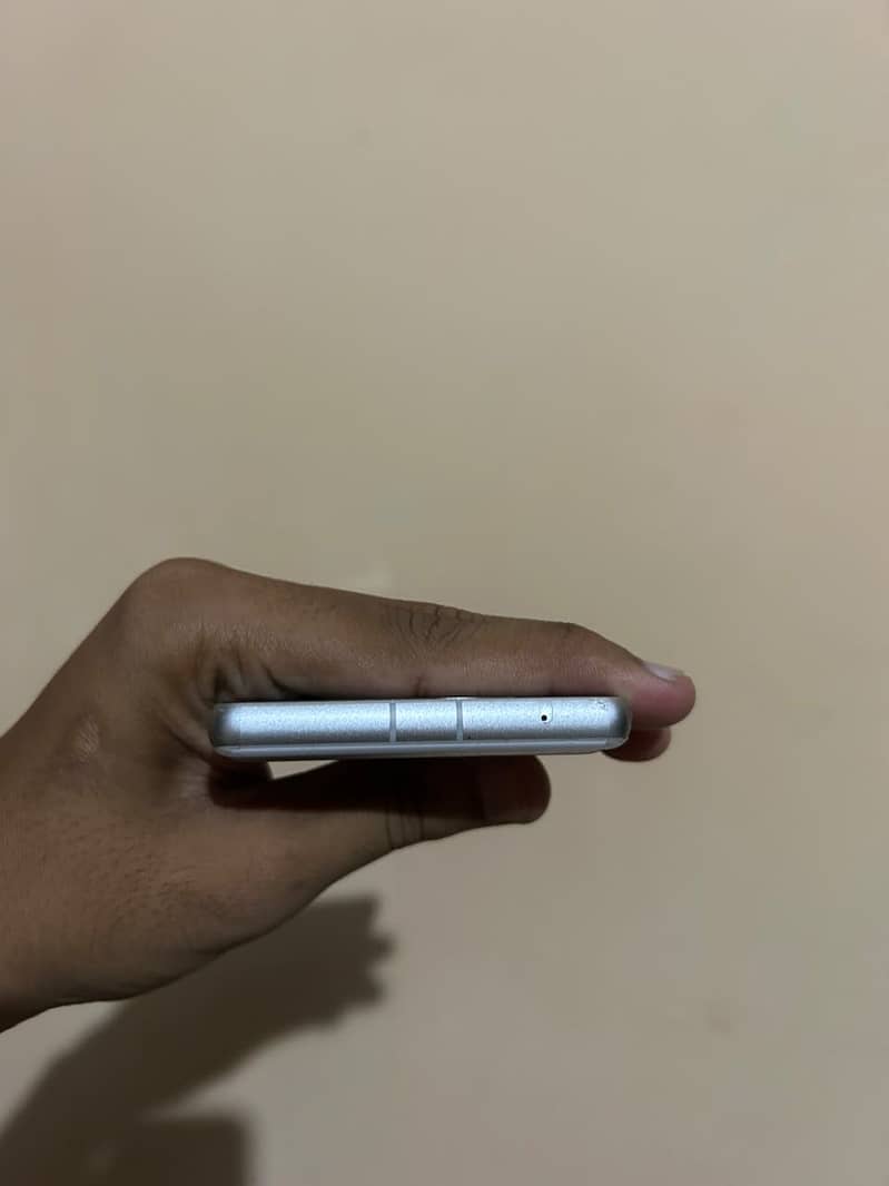 Google Pixel 7a 1