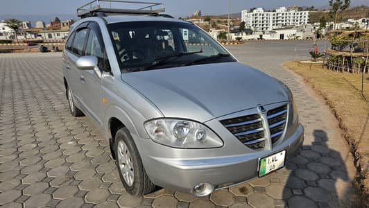 Ssangyong Stavic 2006- Automatic (11 Seater) for Sale