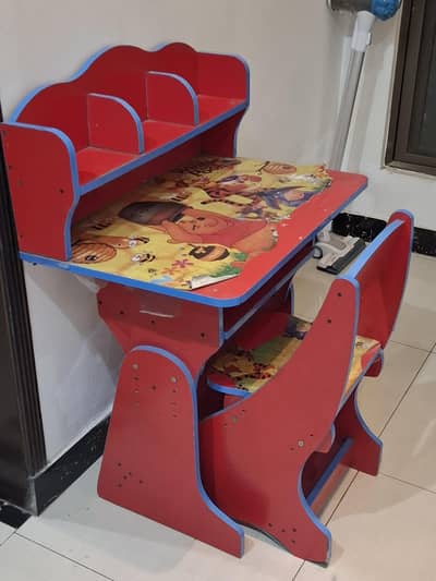 Kids study table/chair set for sale
