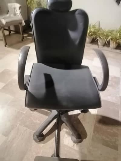 salon chair makeup and facial chair