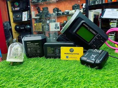 Godox AD-600 BM Strobe Light (Mint Condition - Scratchless light)