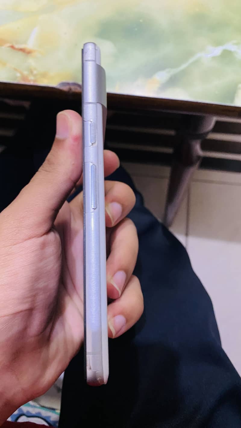 Google Pixel 7 5