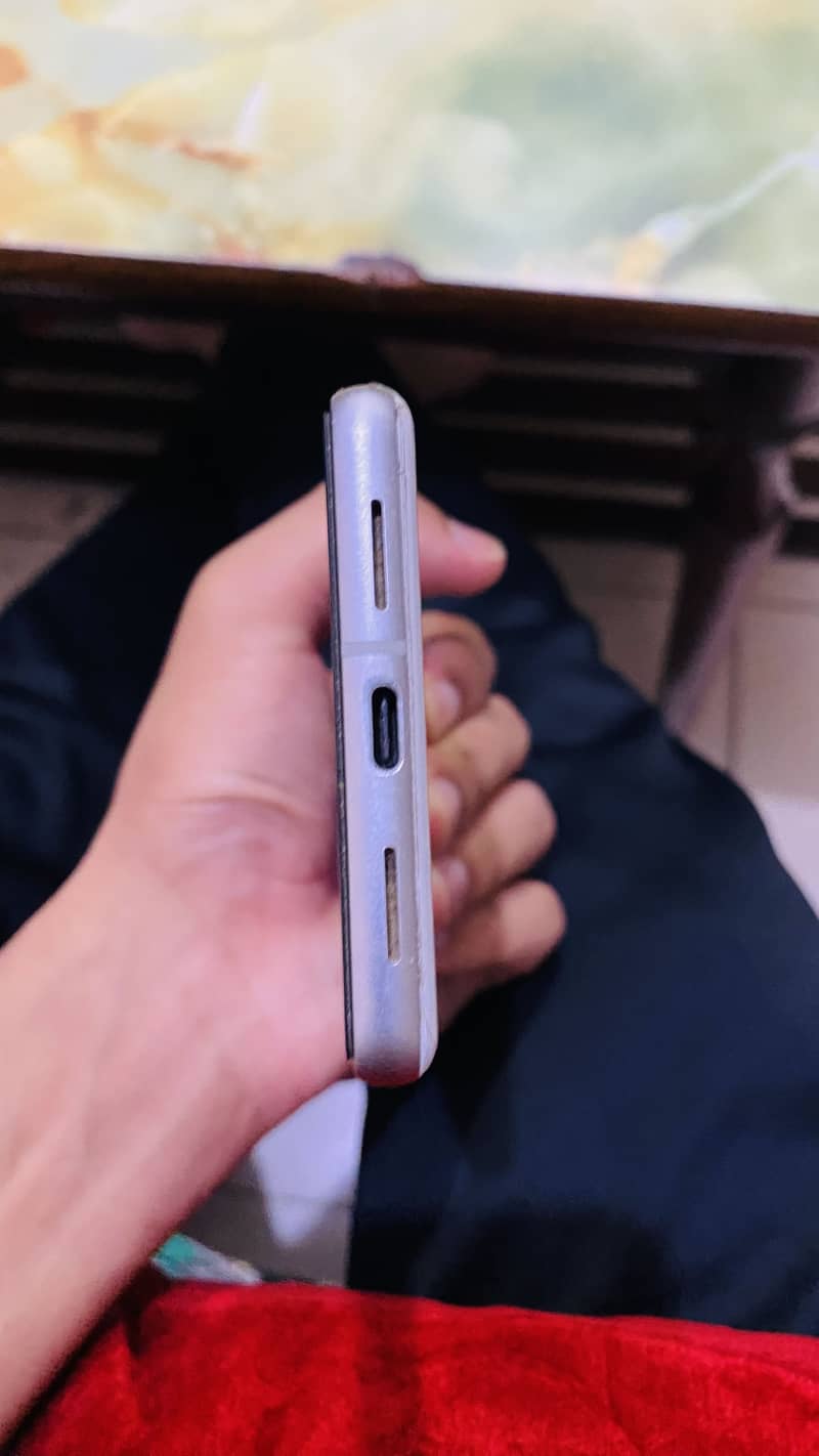Google Pixel 7 6