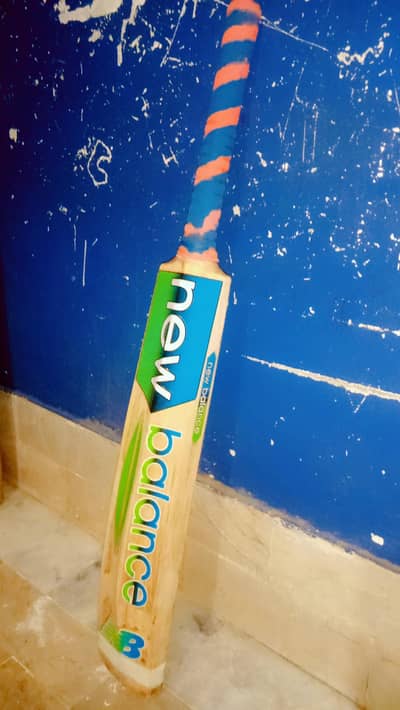 cricket bat for sell condition use English vellow bat h