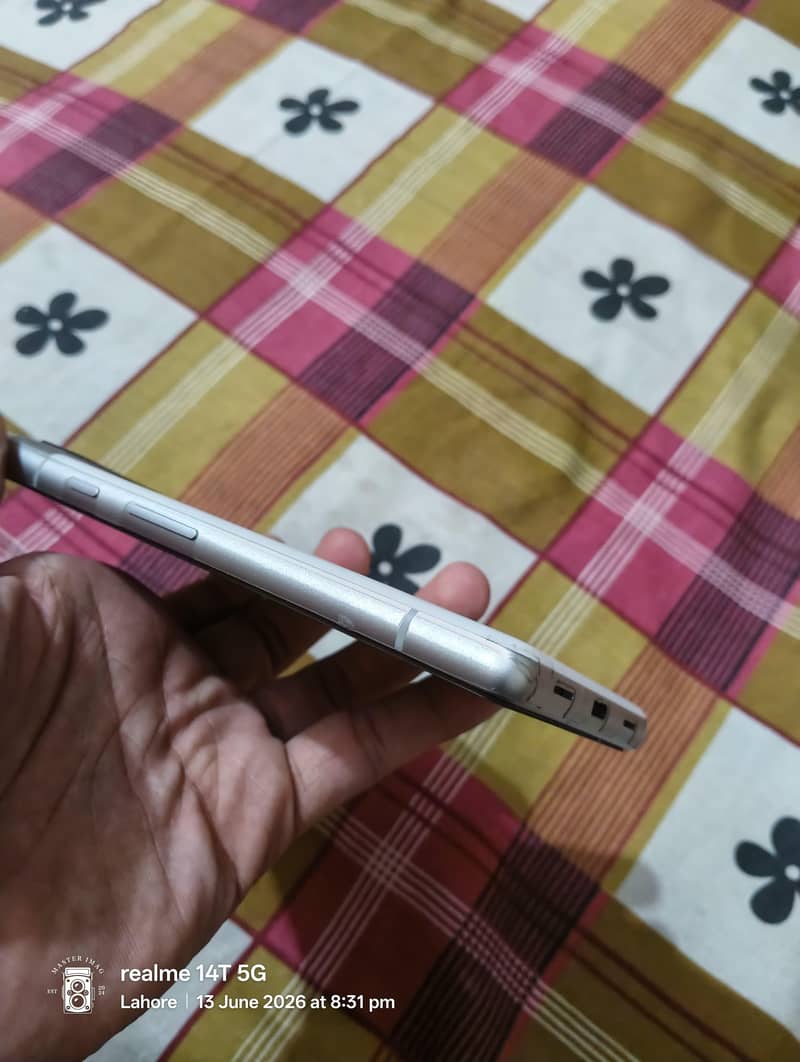 Google Pixel 7a 6