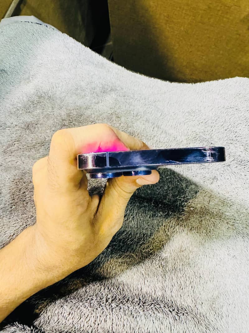 Apple iPhone 14 Pro Max 4