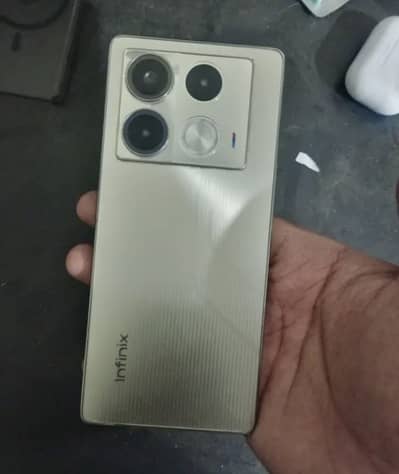 Infinix Note 40