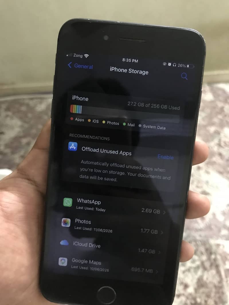 Apple iPhone 8 Plus 5