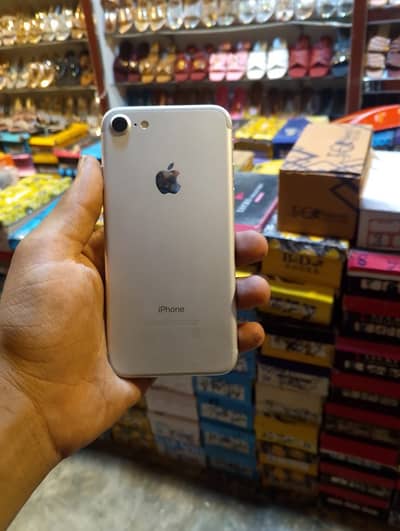 Apple iPhone 7