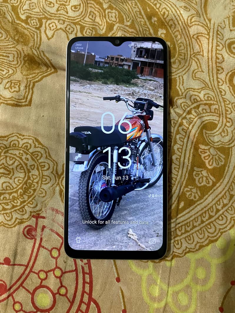 Tecno Spark 10C 9
